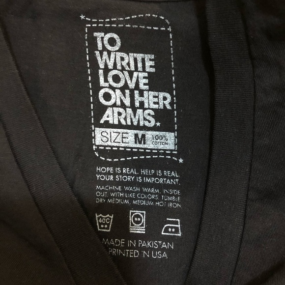 TWLOHA | ‘Alive’ Black Tee - Picture 5 of 5